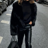 Laura | Chaqueta corta negra de piel sintética