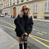 Magda | Suéter oversize de mujer con cuello alto
